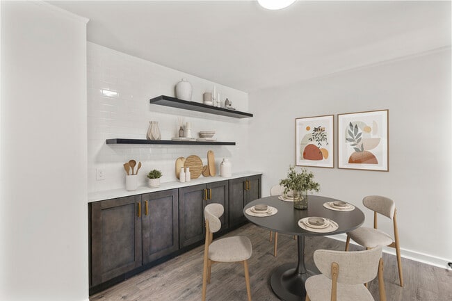 Building Photo - 203 Gorham Ave