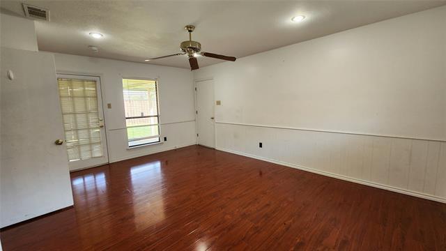 Building Photo - 1526 Silverleaf Dr