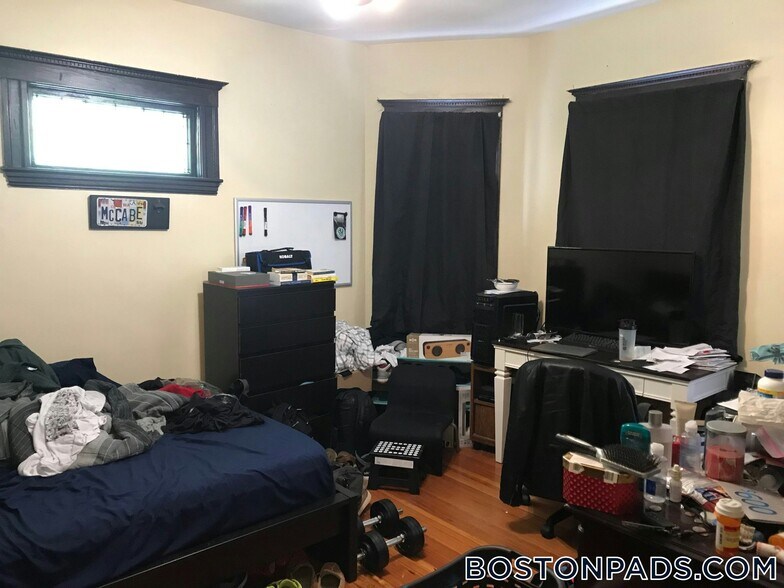 Building Photo - 294 Highland Ave