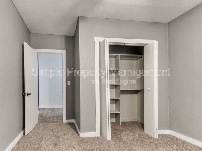 Building Photo - 2605 N Robinson Ave