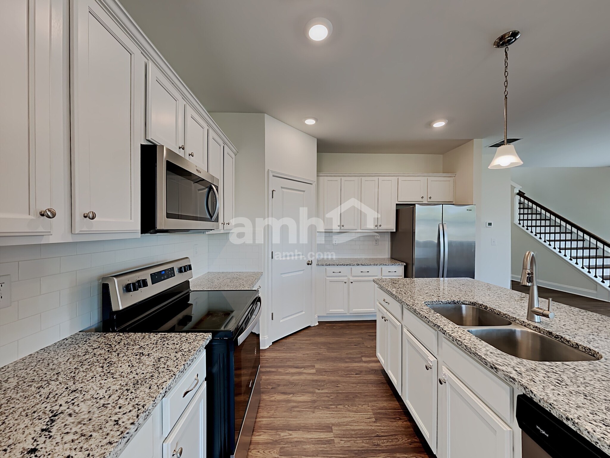 Building Photo - 5160 Smithbriar Dr