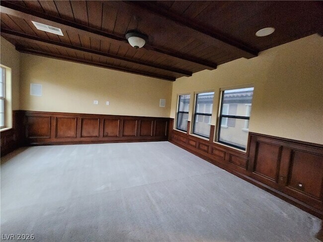 Building Photo - 2713 Cyrano St