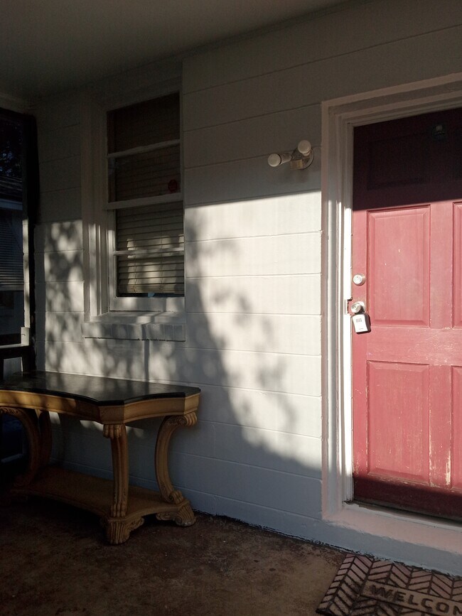 Screened porch - 53 Amherst St