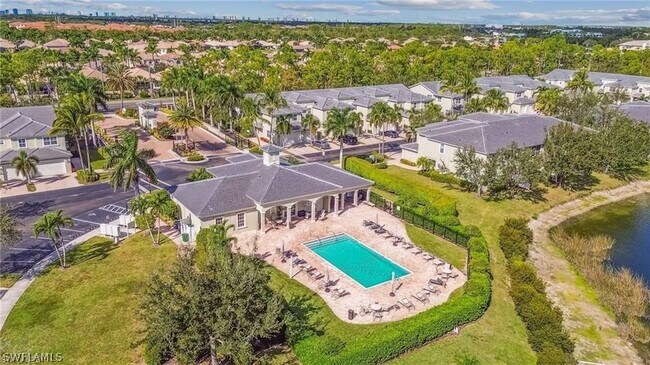 Building Photo - 1305 Mariposa Cir