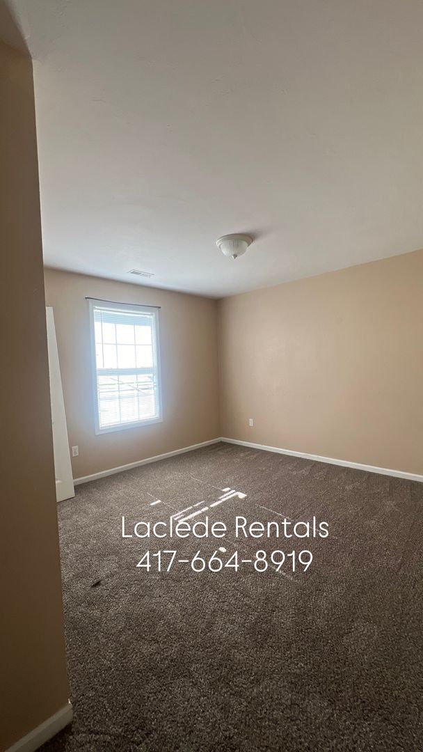 Building Photo - 2132 Cedarwood Ct