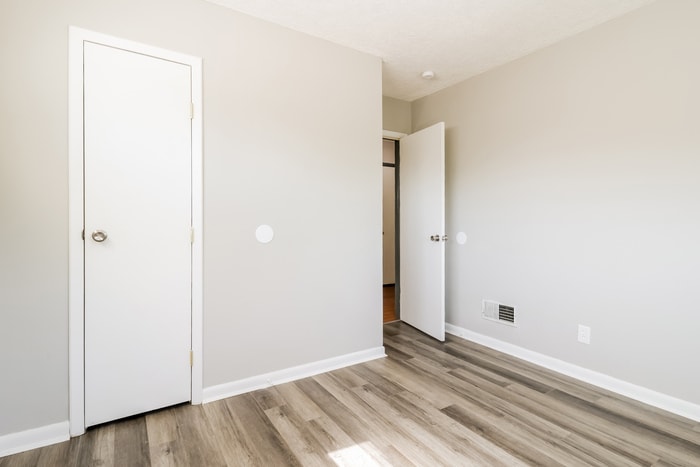 Building Photo - 5511 Woodhaven Dr