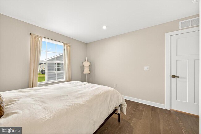 Building Photo - 167 Aspen Ln