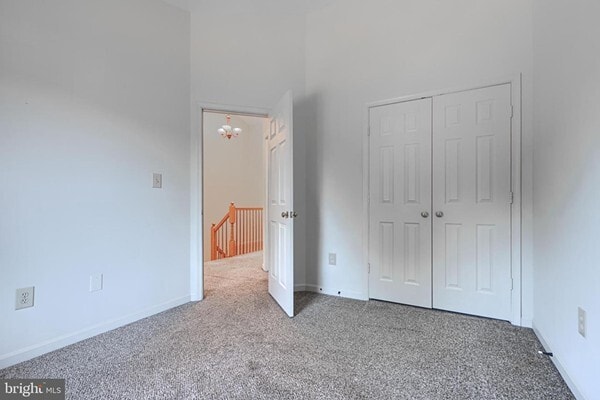 Building Photo - 6635 Commodore Ct