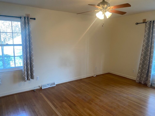 Bedroom 2 - 8824 Oneal Rd