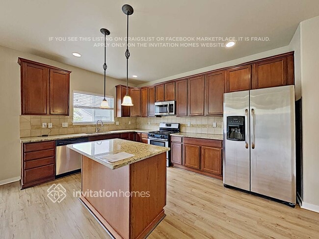 Building Photo - 8226 82nd Dr NE