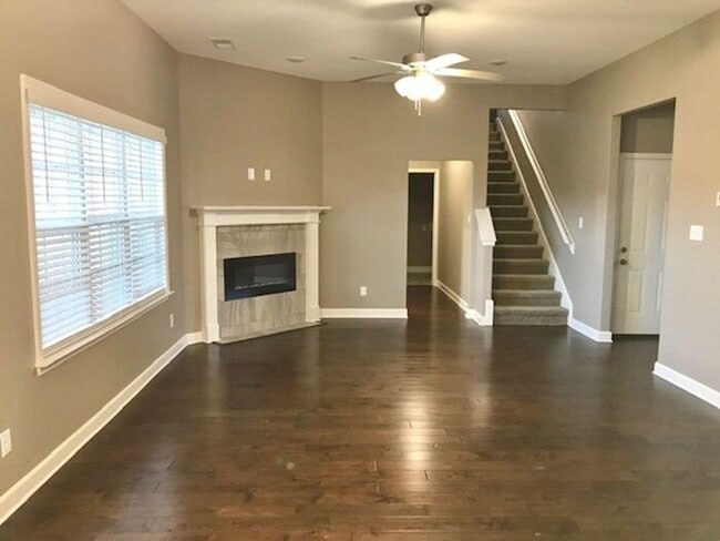 Building Photo - Now Leasing a Brand New 5 Bedroom 3 Bath Home