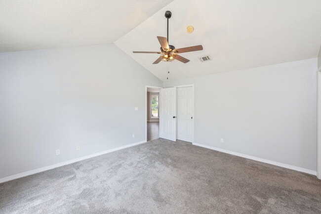Building Photo - 6507 Flagler Dr