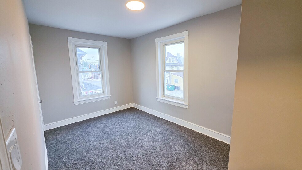 Building Photo - 1112 Elmwood Ave