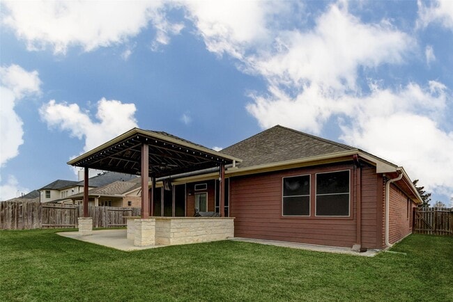 Building Photo - 5003 Beech Fern Dr