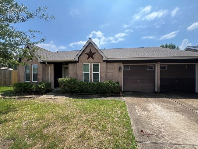 Primary Photo - 22503 Braken Carter Ln
