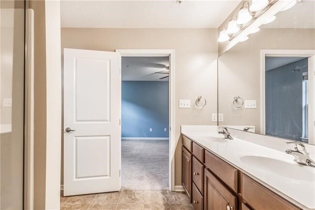 Building Photo - 248 Broadstone Dr