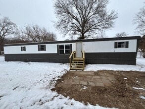 Building Photo - Glendale Mobile Home Park