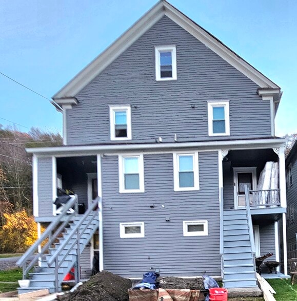 Rear - 186 E Main St