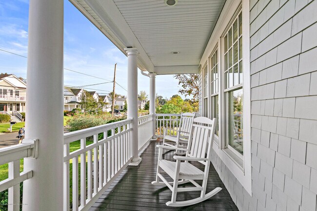 Building Photo - 30 Columbus Dr