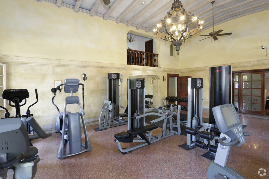 Fitness Center - The Versailles