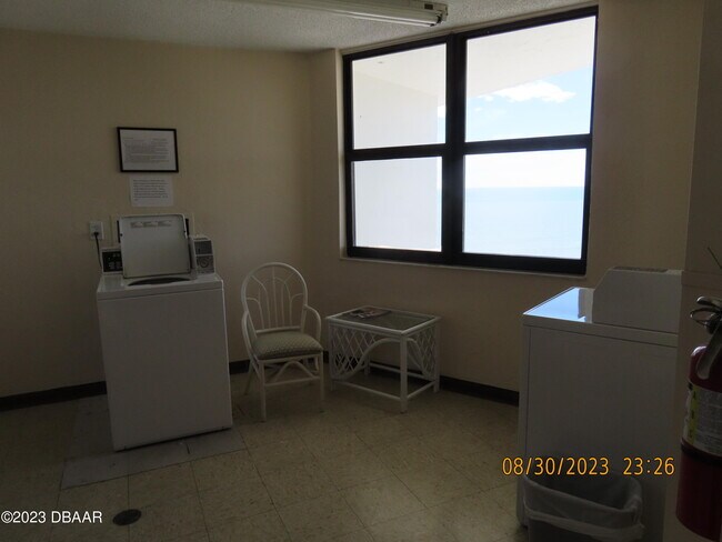 Building Photo - 1415 Ocean Shore Blvd