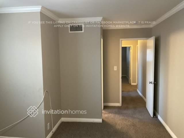 Building Photo - 1341 W D St