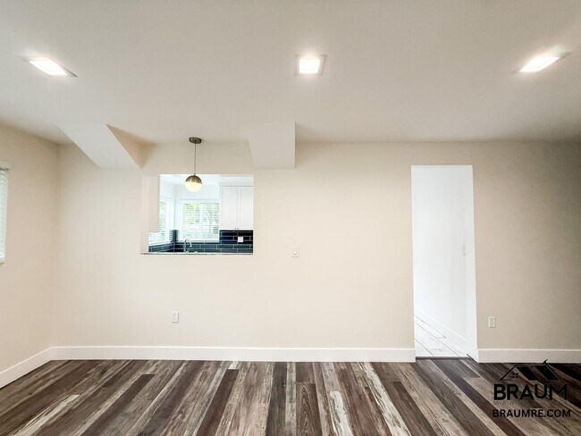 Building Photo - 1622-1624 S. CARMELINA