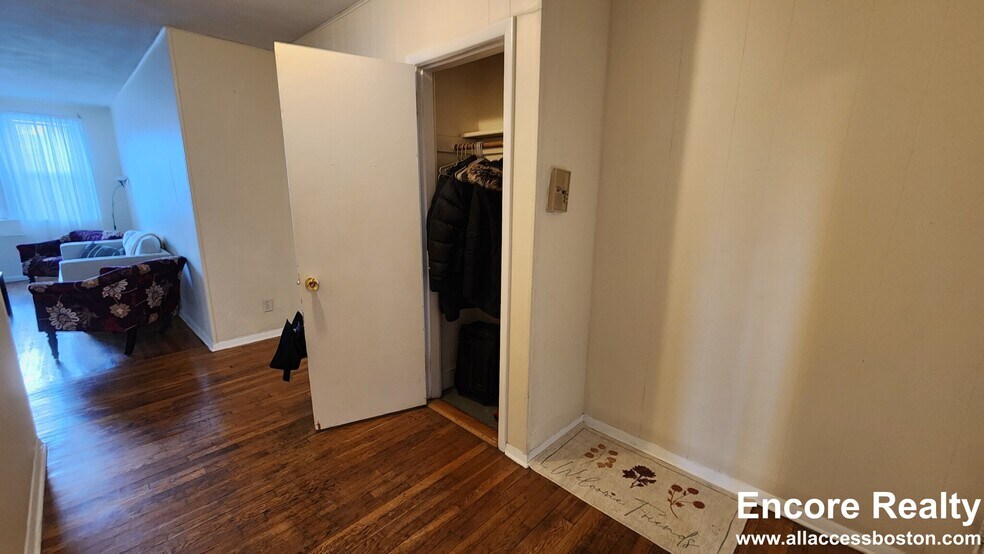 Building Photo - 1999 Commonwealth Ave