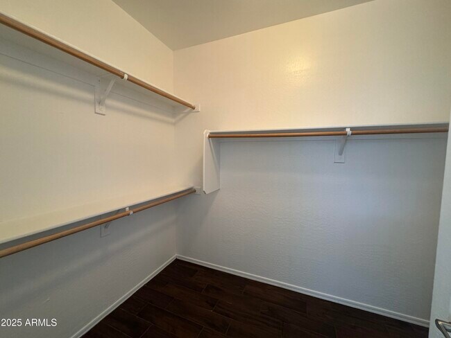 Building Photo - 6821 N 71st Dr