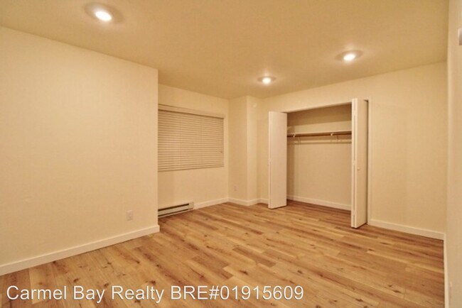 Building Photo - 366 Van Buren St