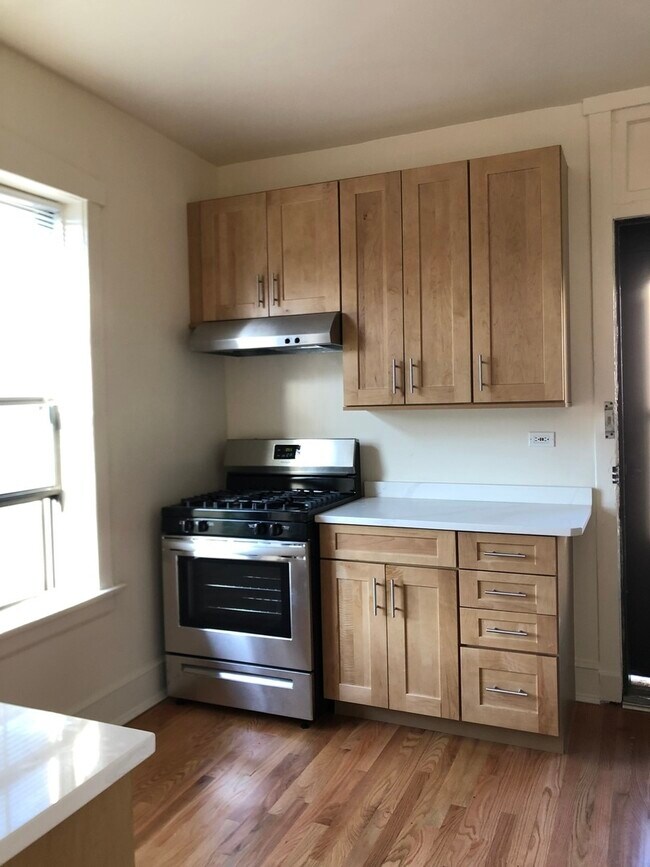 Building Photo - 1126 W Pratt Blvd