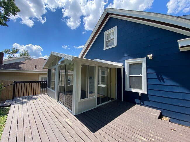 Building Photo - Charming 3 Bed/ 2 Bath in the Heart of Oakley Only $2675/mo!
