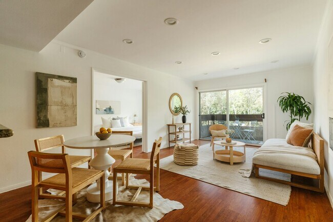 Building Photo - 2700 Cahuenga Blvd