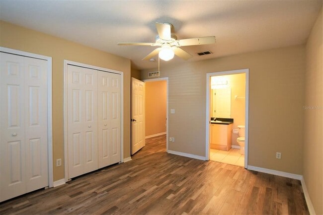 Building Photo - 1066 Dolphin Dr