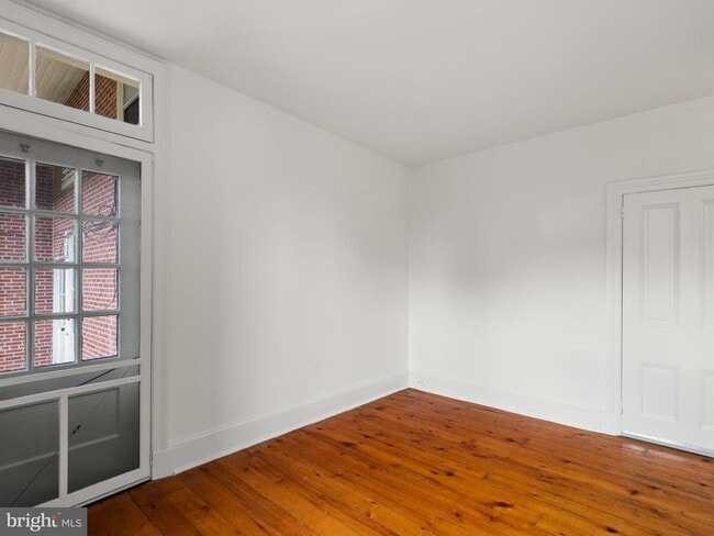Building Photo - 318 N Matlack St
