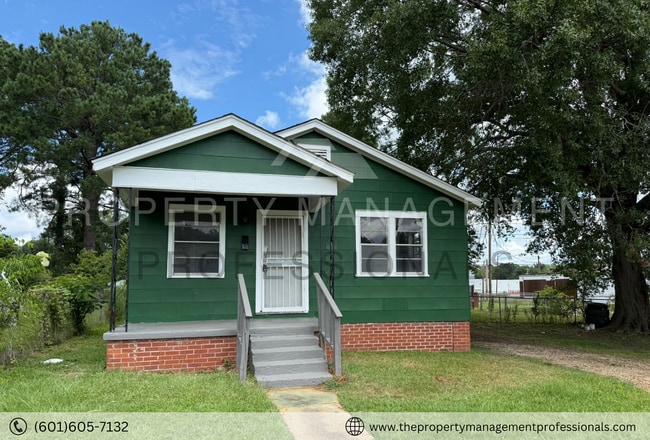 Primary Photo - 1314 Alamo St