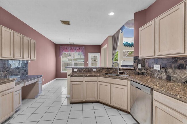 Building Photo - 16343 Mellow Oaks Ln