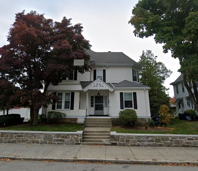 Primary Photo - 227 Walnut St