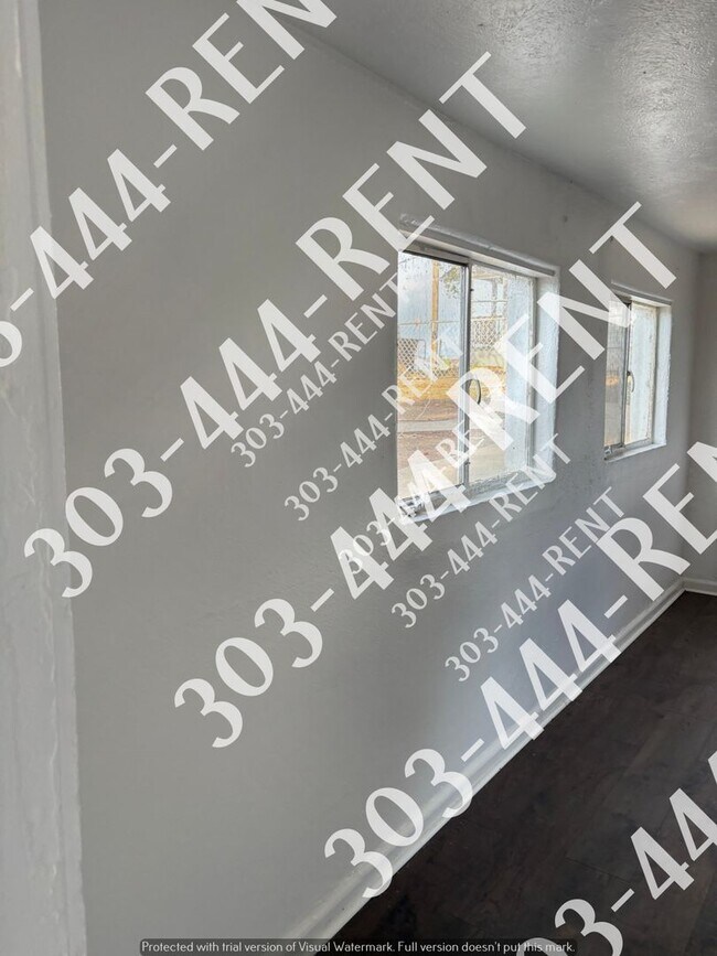 Building Photo - 10625