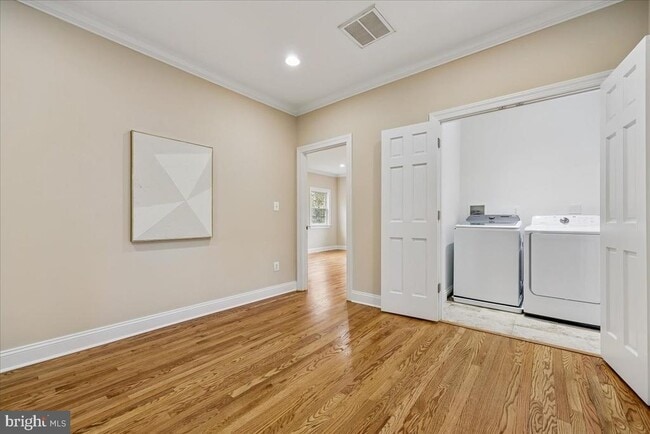 Building Photo - 4902 De Russey Pkwy
