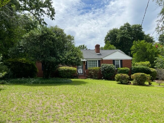 Primary Photo - Brick home near Surrey Center located in W...