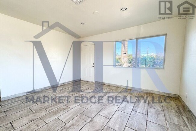 Building Photo - 3Bed/2Bath House 35th Ave/Bethany! NO CREDIT CHECK - RV GATE, NO HOA!