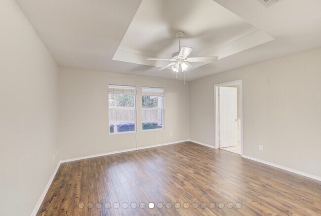 Building Photo - Spacious 3 bed!!!