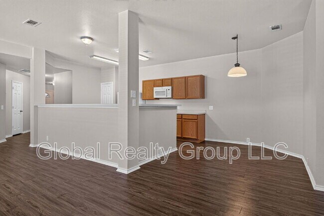 Building Photo - 5240 Brookline
