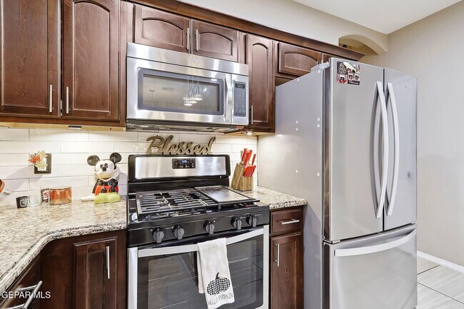 Building Photo - 14677 Spanish Point Dr