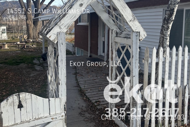 Building Photo - 14551 S Camp Williams Rd