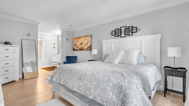 Building Photo - 1000 S Ocean Blvd