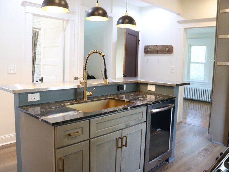 Kitchen with wine fridge - 20 Olcott Ave