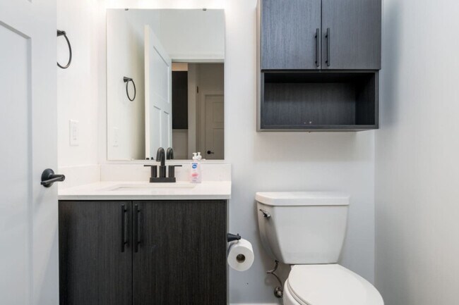 Building Photo - 5821 Elevated Wy