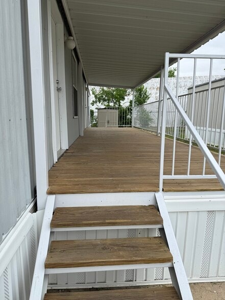 Building Photo - Roosevelt Mobile Home Park